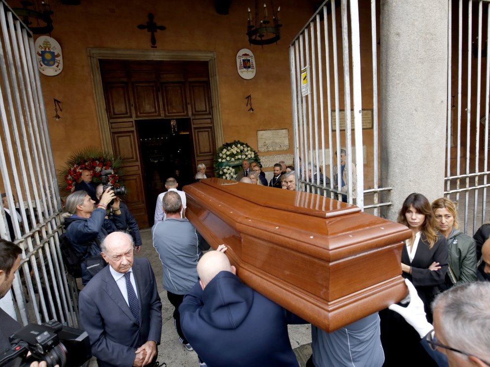 L’ultimo addio a Gianni Battistoni, il condottiero dello stile romano