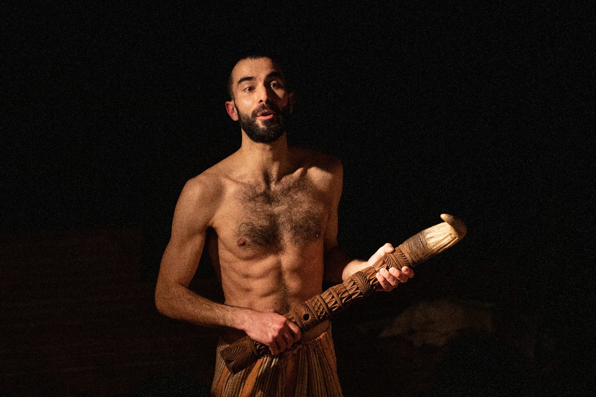 “Karibuni” a Teatrosophia: un viaggio emozionante nel cuore dell’Africa