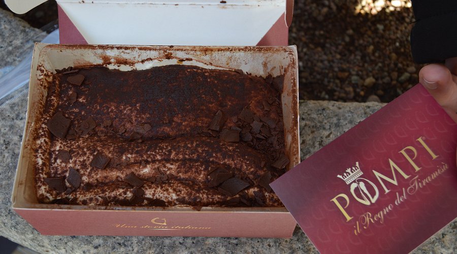 Pompi, il re del Tiramisù, taglieggiato dal cognato: arrestato
