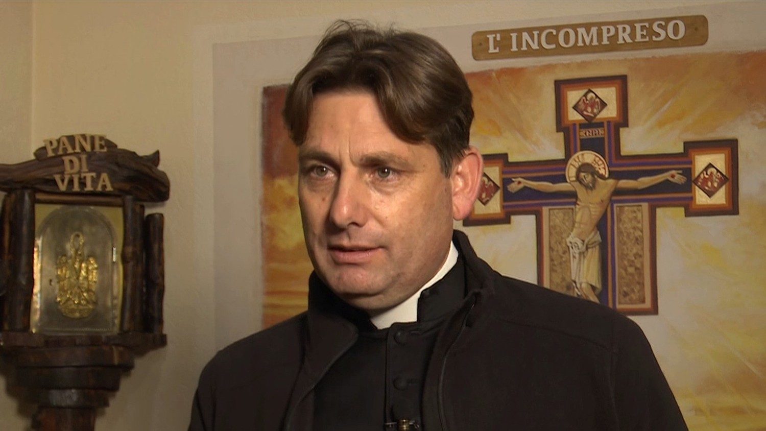 Sassaiola al Quarticciolo contro don Antonio Coluccia