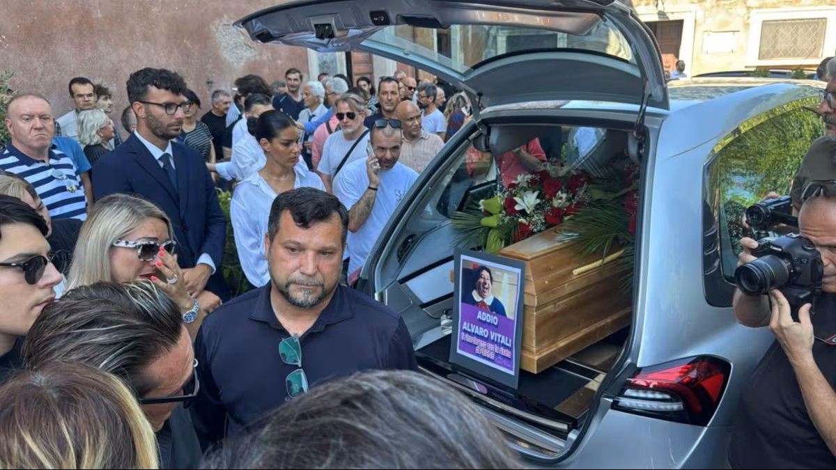 L’ultimo abbraccio di Roma ad Alvaro Vitali, l’indimenticabile Pierino