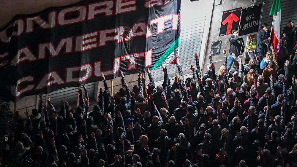 Il Tar annulla i Daspo per il saluto romano ad Acca Larentia: esulta CasaPound