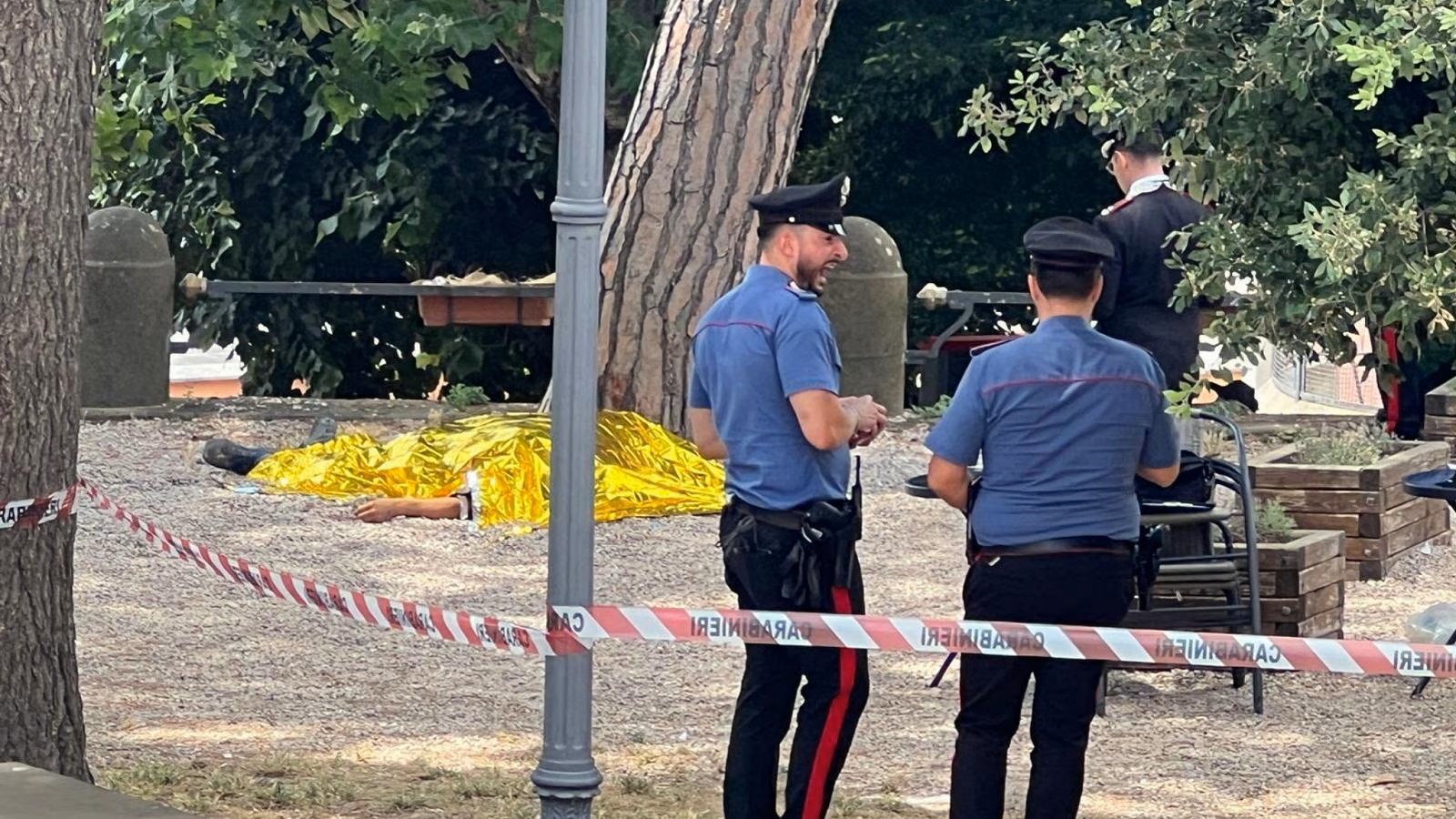 Rocca di Papa, netturbino spara all’assassino del figlio e lo uccide