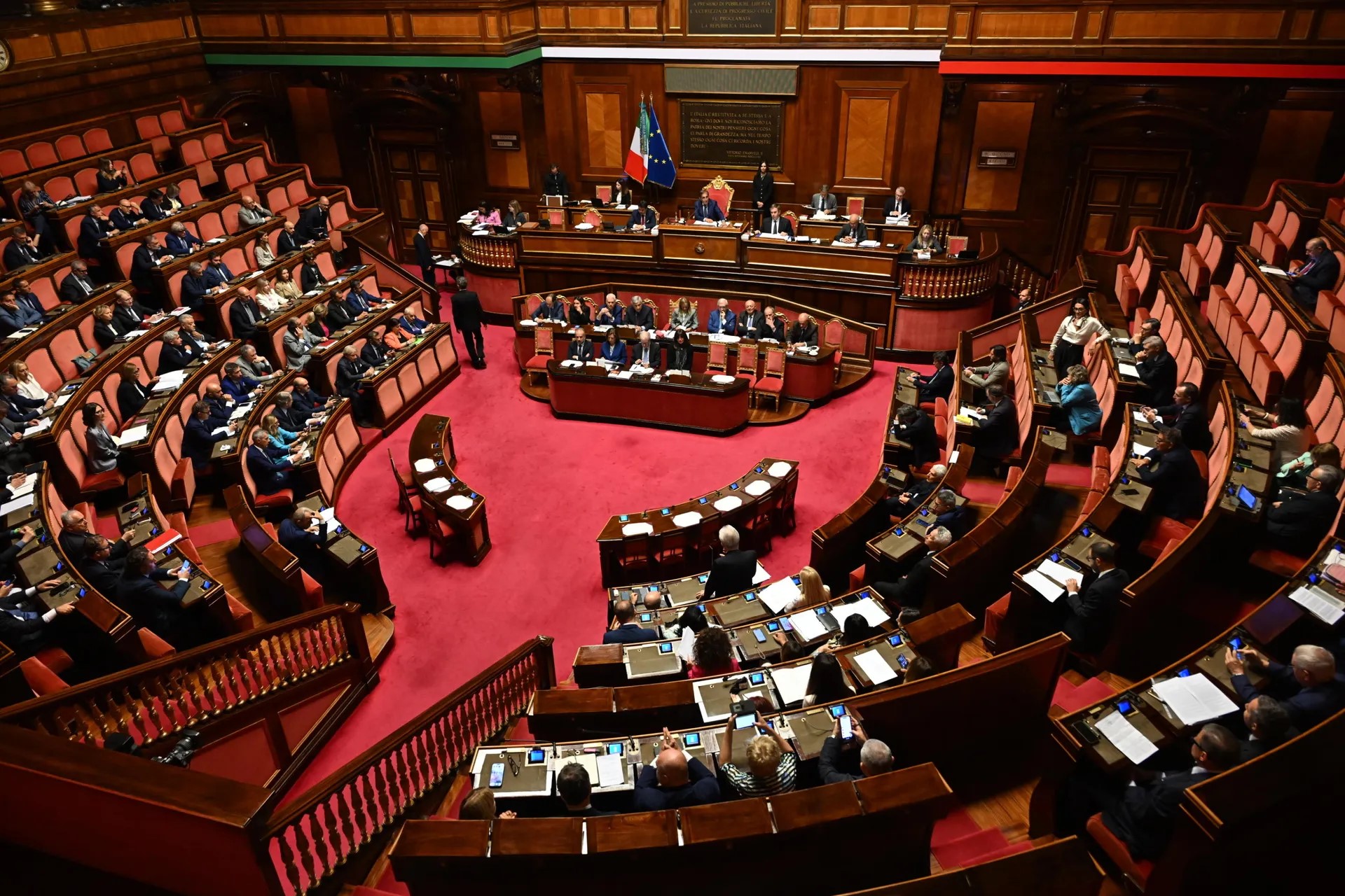 Senato al lavoro su Riforma RAI e regole per gli influencer