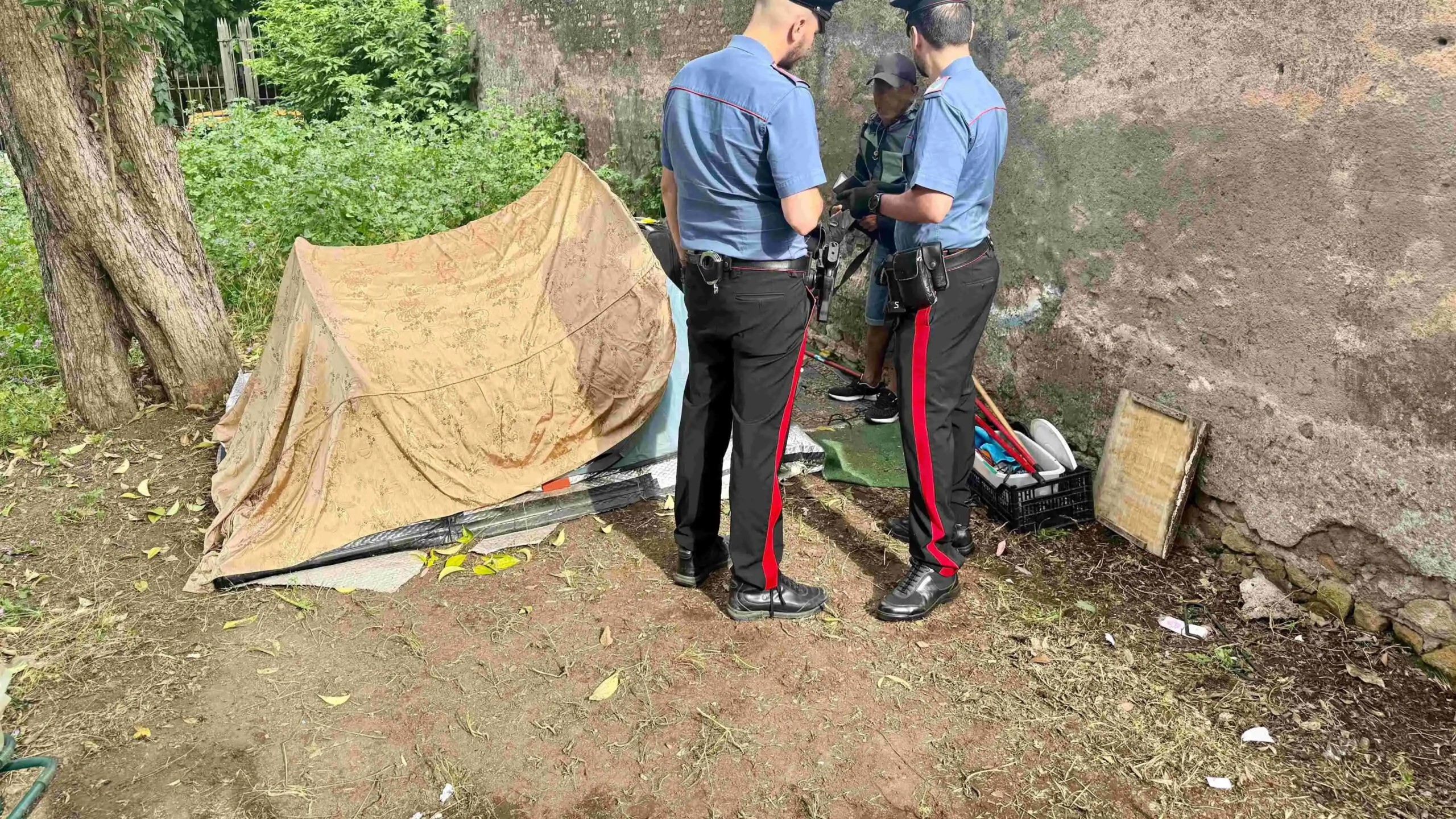 Blitz dei carabinieri all’Esquilino: arrestati due pusher gambiani