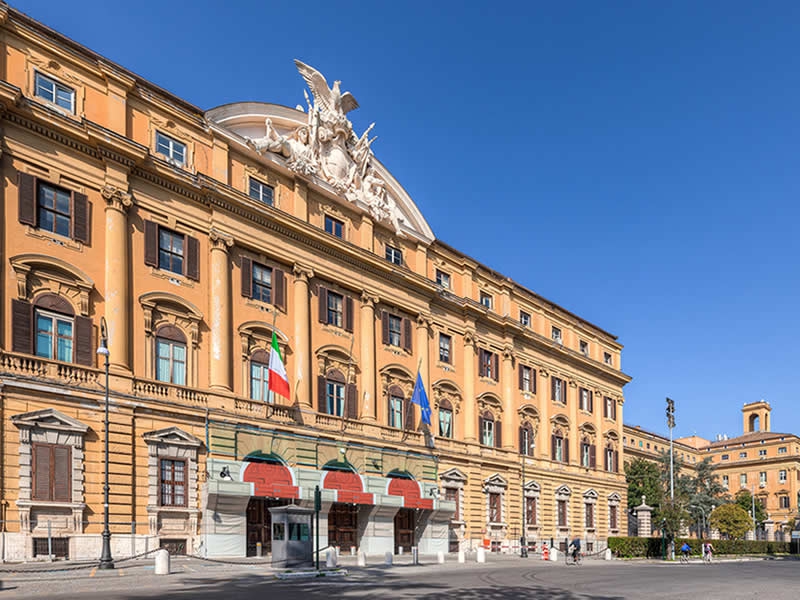 Finanziaria 2025, una dote da 9 miliardi per taglio dell’Irpef e rottamazione