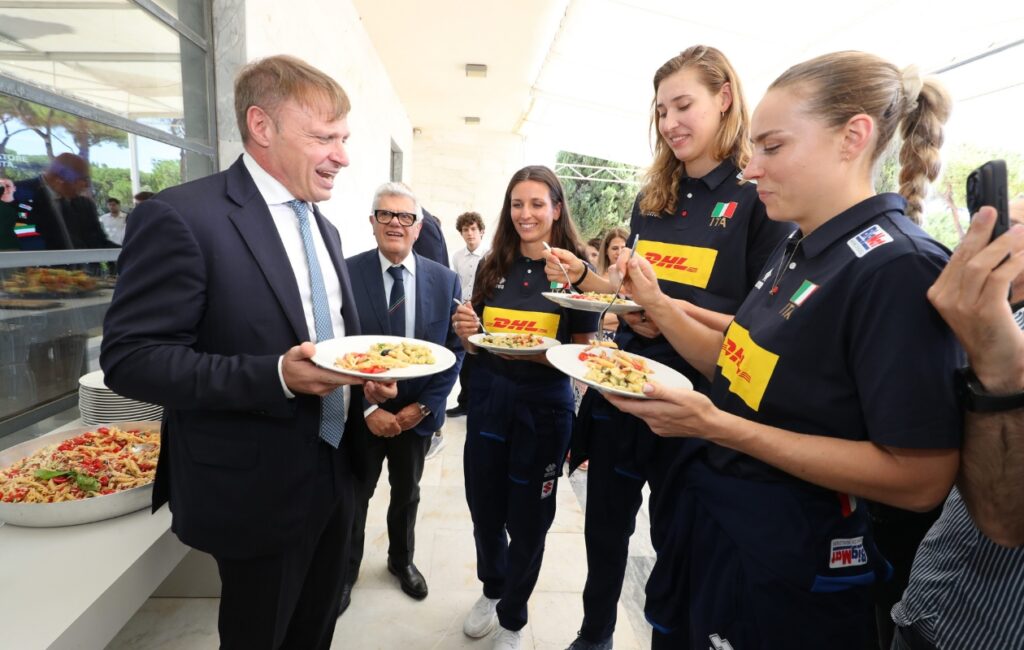 Le azzurre del volley ambasciatrici del mangiare sano all’italiana