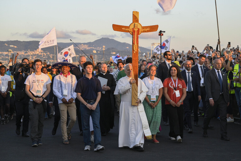 Giubileo dei Giovani a Tor Vergata: un milione in festa con Papa Leone XIV