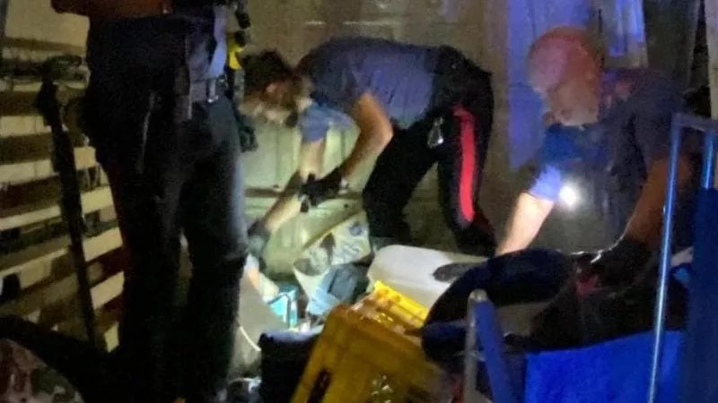 Roma, arrestata coppia che svaligiava i distributori con una bimba nel furgone