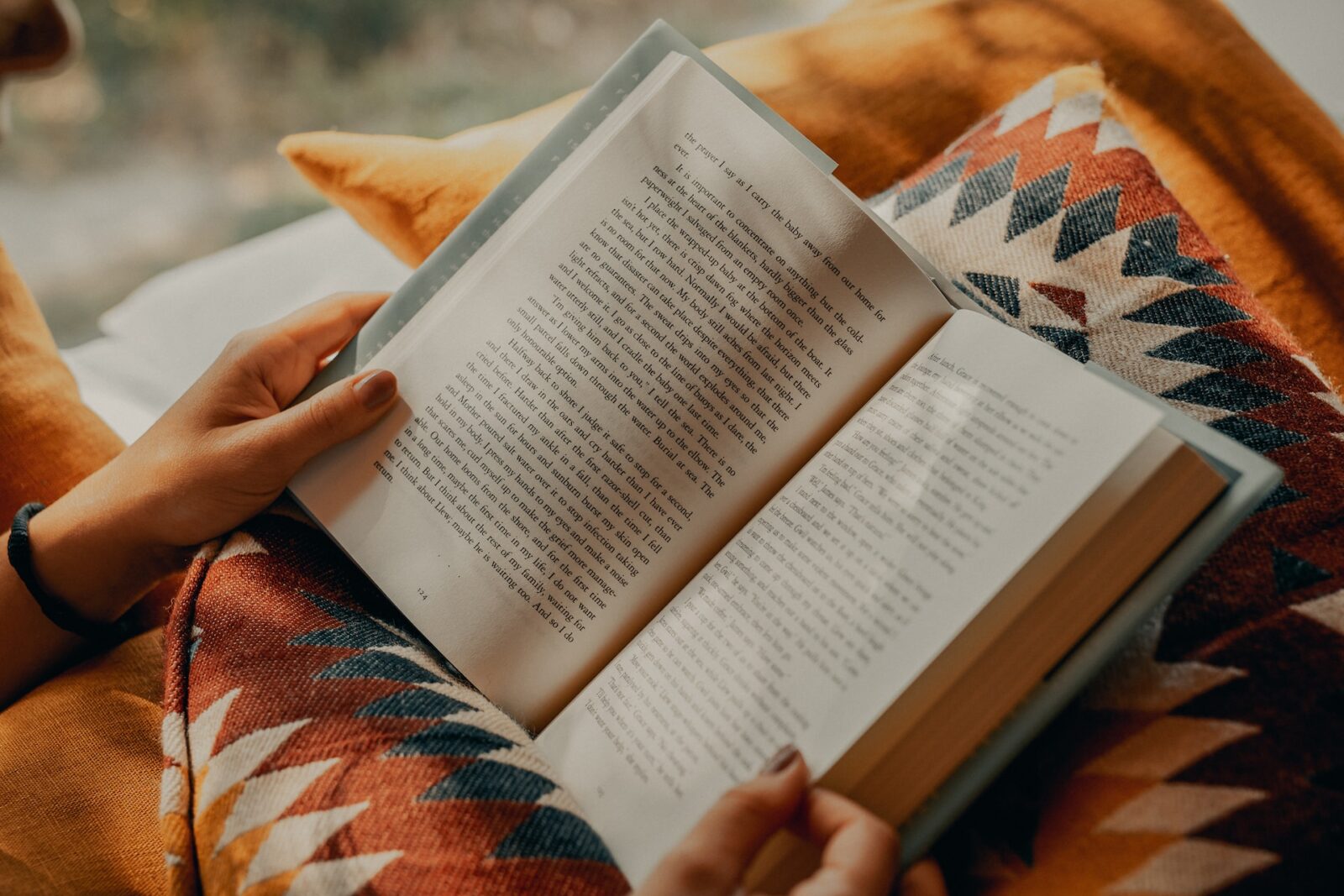 Rapporto Ocse 2025: un italiano su tre fatica a leggere testi semplici