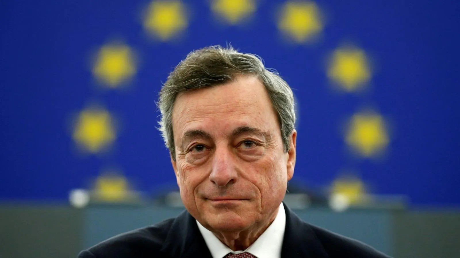 Draghi contro Von der Leyen: “Target auto elettriche irrealizzabile”