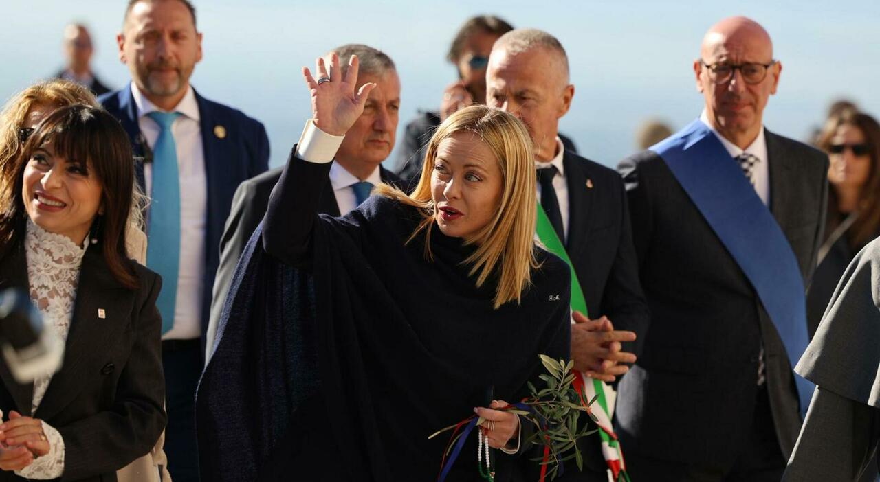 Meloni ad Assisi: “Costruiamo la pace con responsabilità e ragionevolezza”