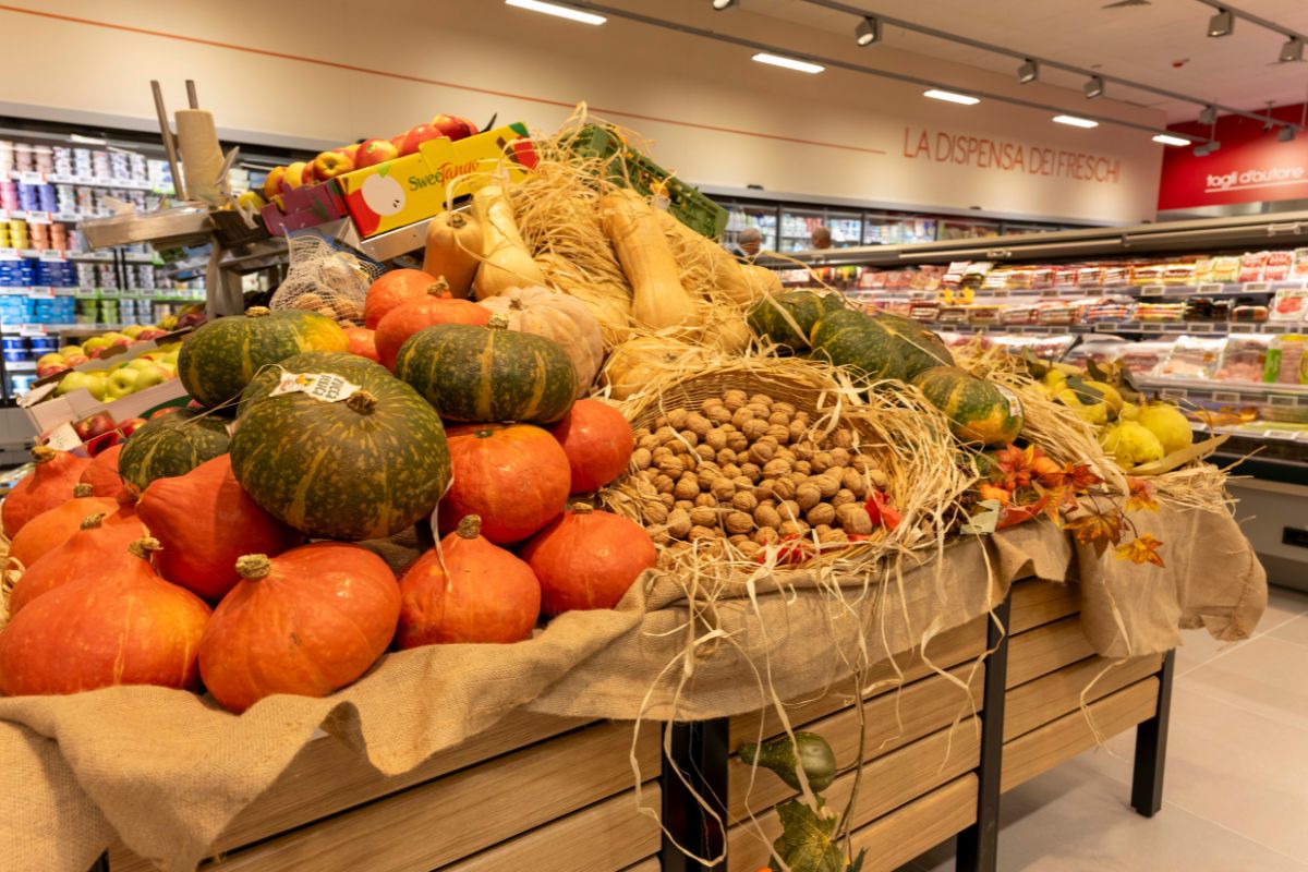 Annona vaticana: il supermercato del Papa riapre con prezzi agevolati