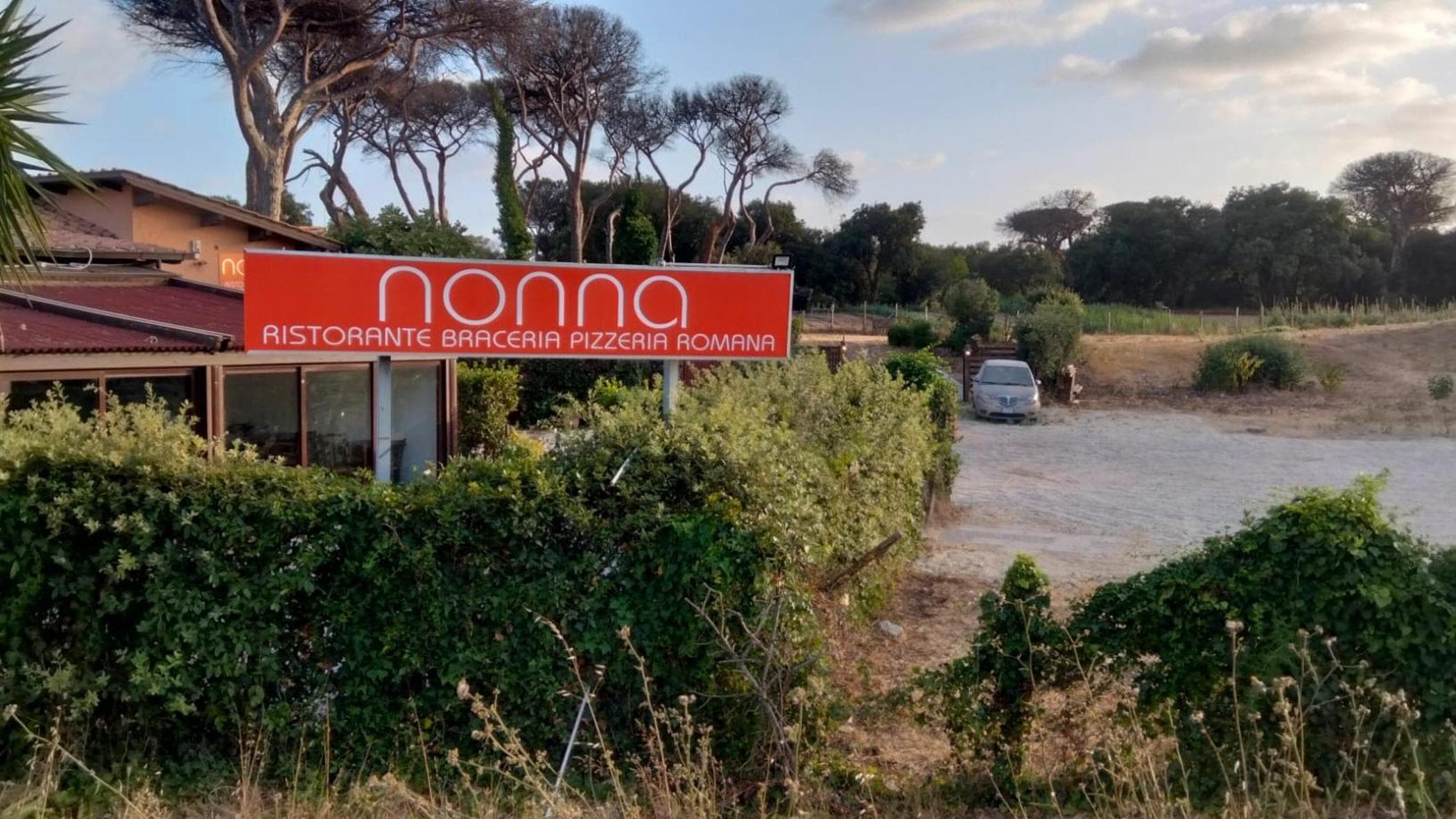 Ostia, gettò una molotov contro un locale: arrestato il figlio di un boss