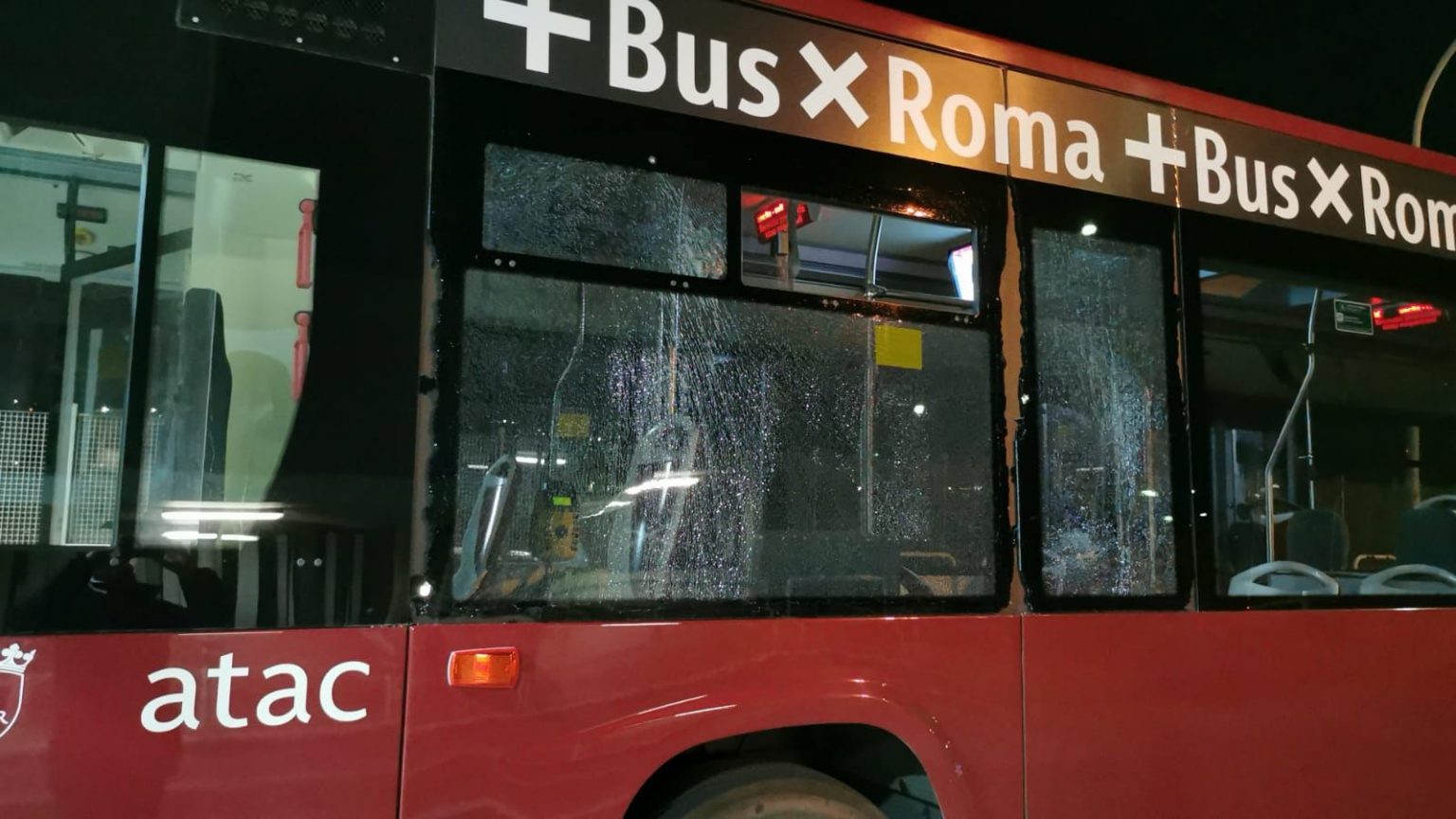Roma, aggressioni sui bus: arrivano le bodycam per proteggere i controllori