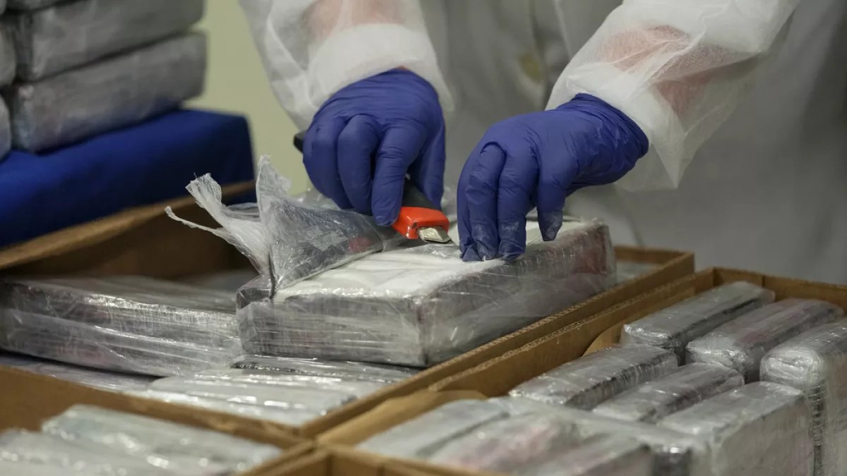 Maxi-blitz antidroga a Roma: 8 arresti, sequestrati 130 kg di cocaina
