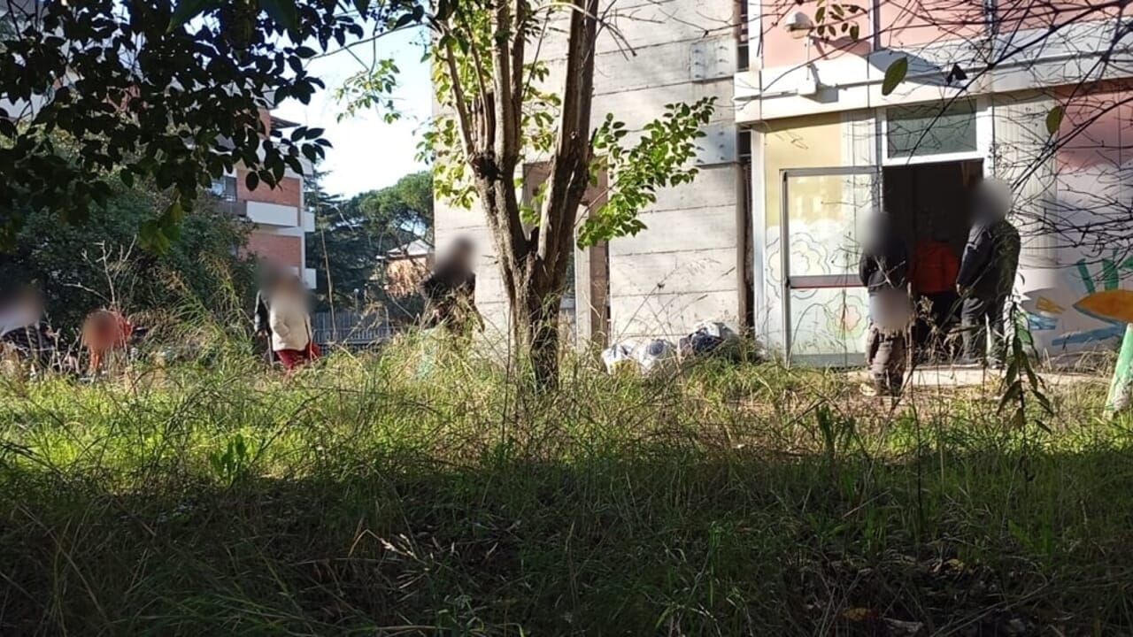Occupazione abusiva a Torrevecchia: il blitz alla scuola fantasma di via Taggia