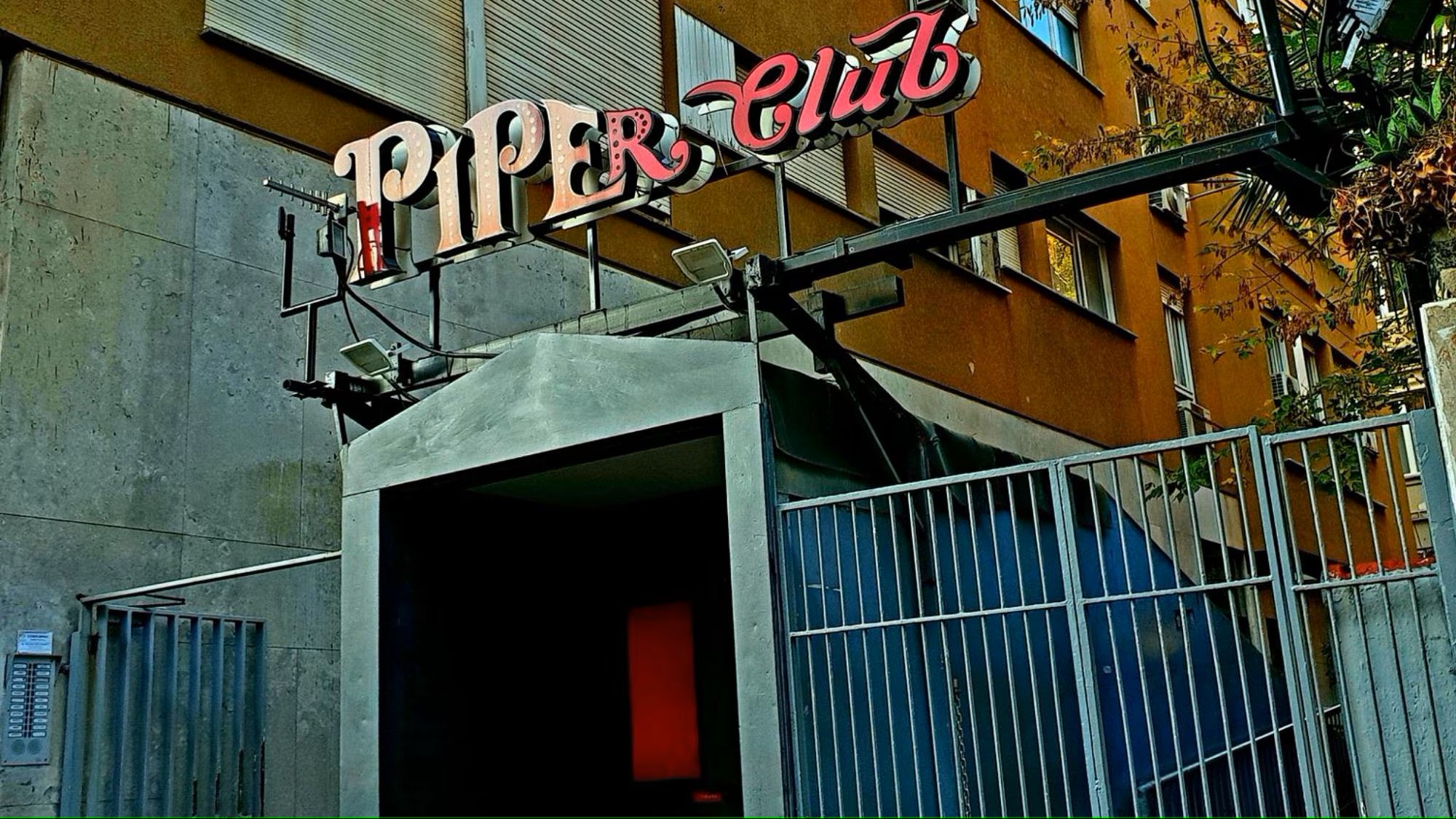 Roma, operazione sicurezza nei locali: posti i sigilli al Piper Club