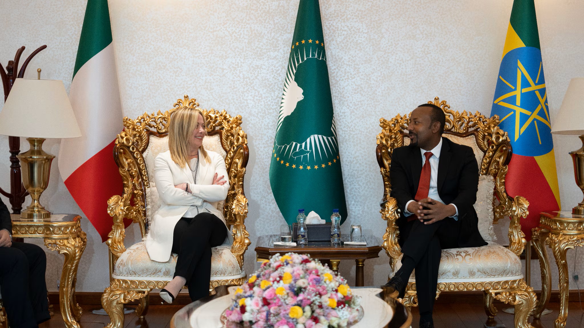 Meloni ad Addis Abeba: il Piano Mattei e la nuova strategia sul debito africano