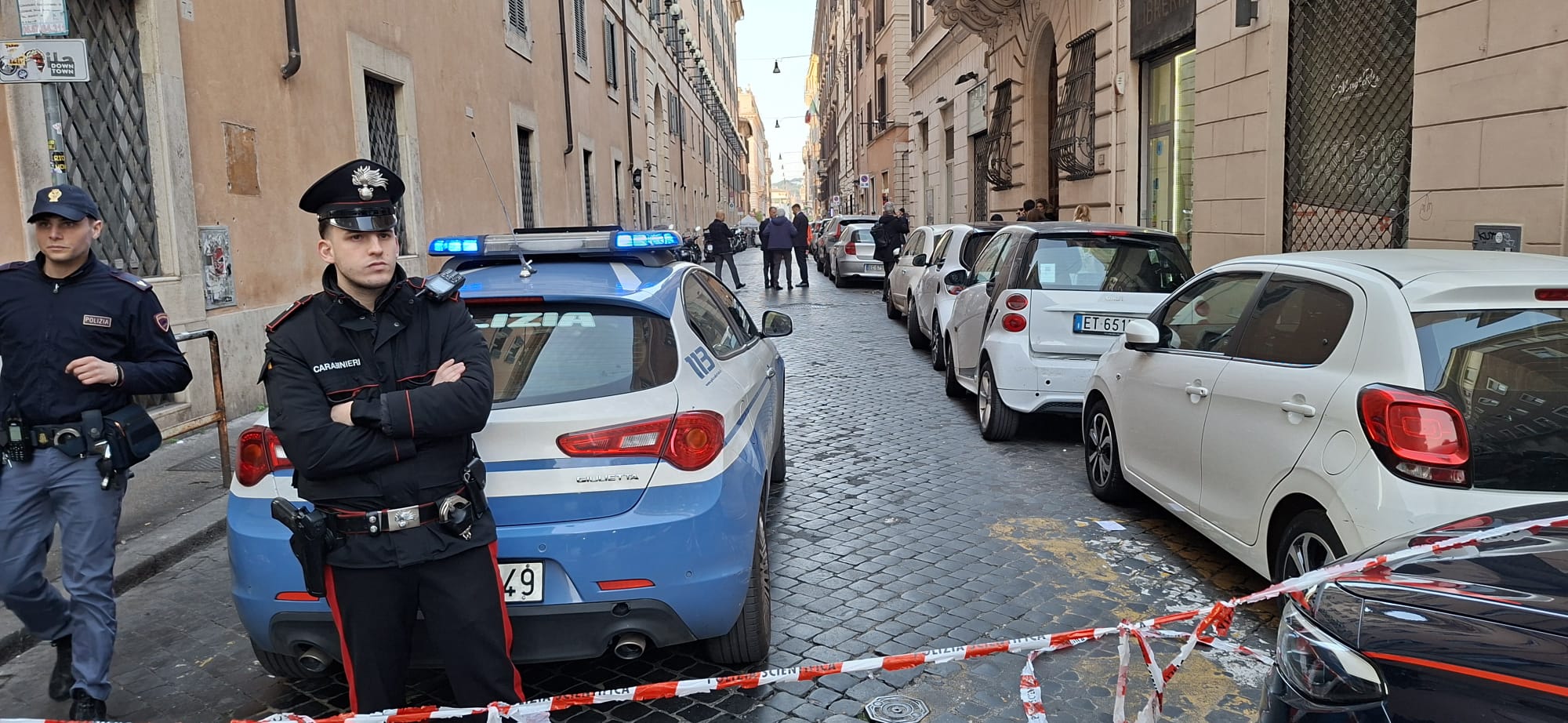 Roma, pomeriggio di paura: 3 allarmi bomba nel cuore della Capitale