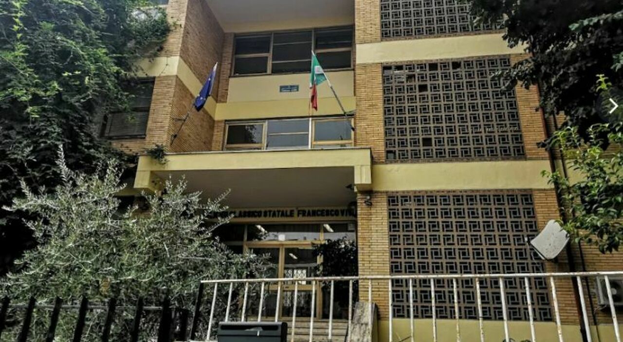 Roma, scoperta choc al Liceo Vivona: trovata una donna morta in cortile