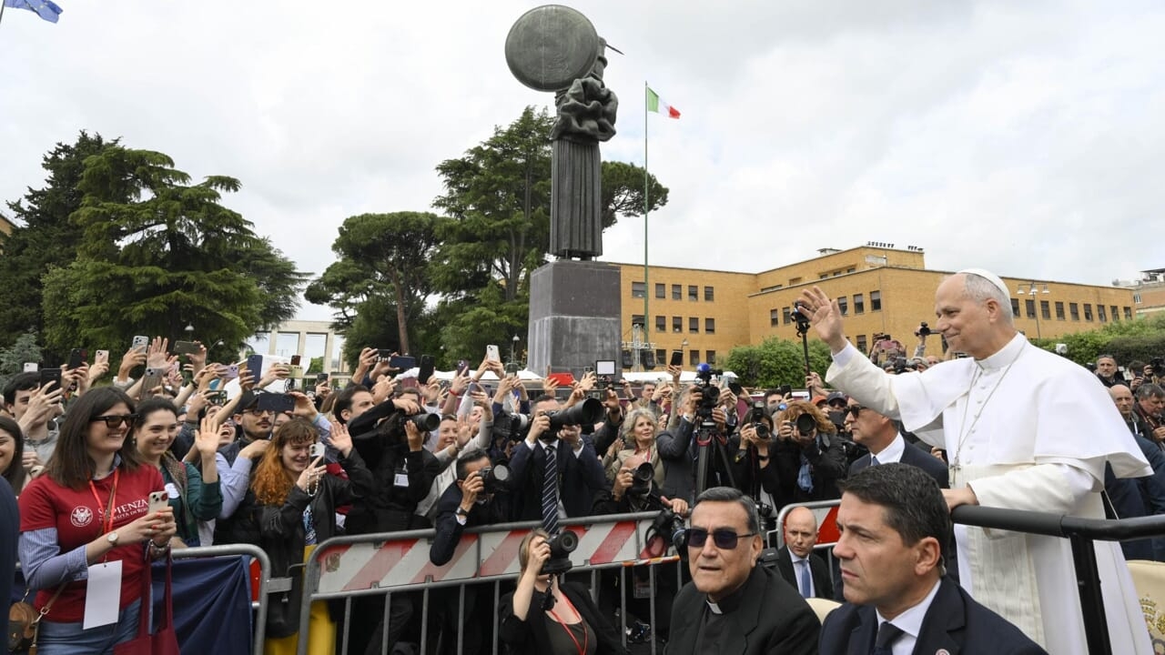 Leone XIV alla Sapienza: il manifesto del Pontefice contro il riarmo e la guerra