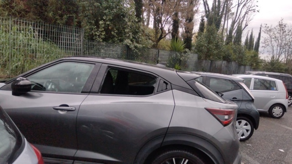 Roma, ondata di furti e vandalismi sulle auto nei quartieri Portuense e Marconi