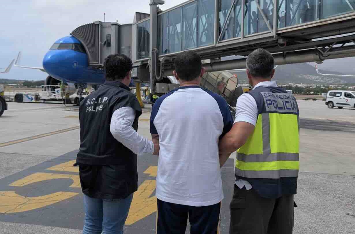 Arrestato a Marbella il boss latitante Antonio Gala: estradato a Fiumicino