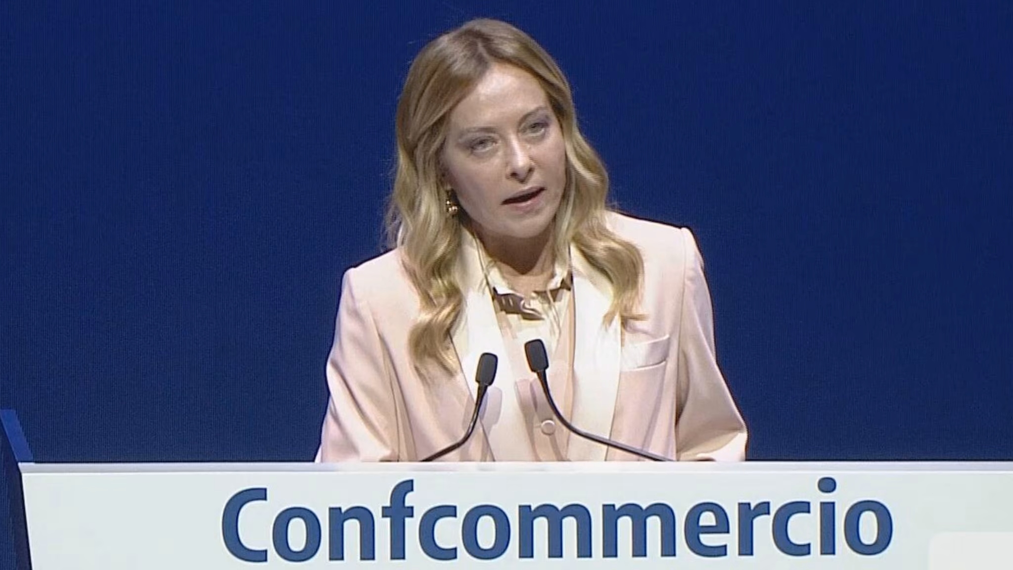 Meloni: “Le regole si rispettano, non siamo la Repubblica delle banane”